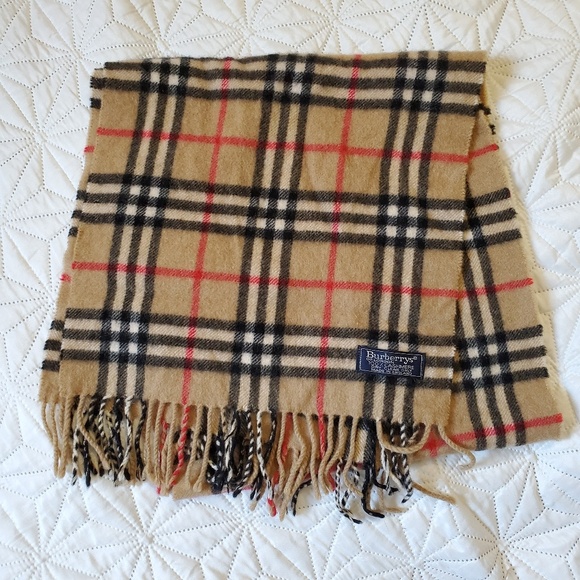 Burberry Accessories - Burberry Vintage Nova Check Scarf